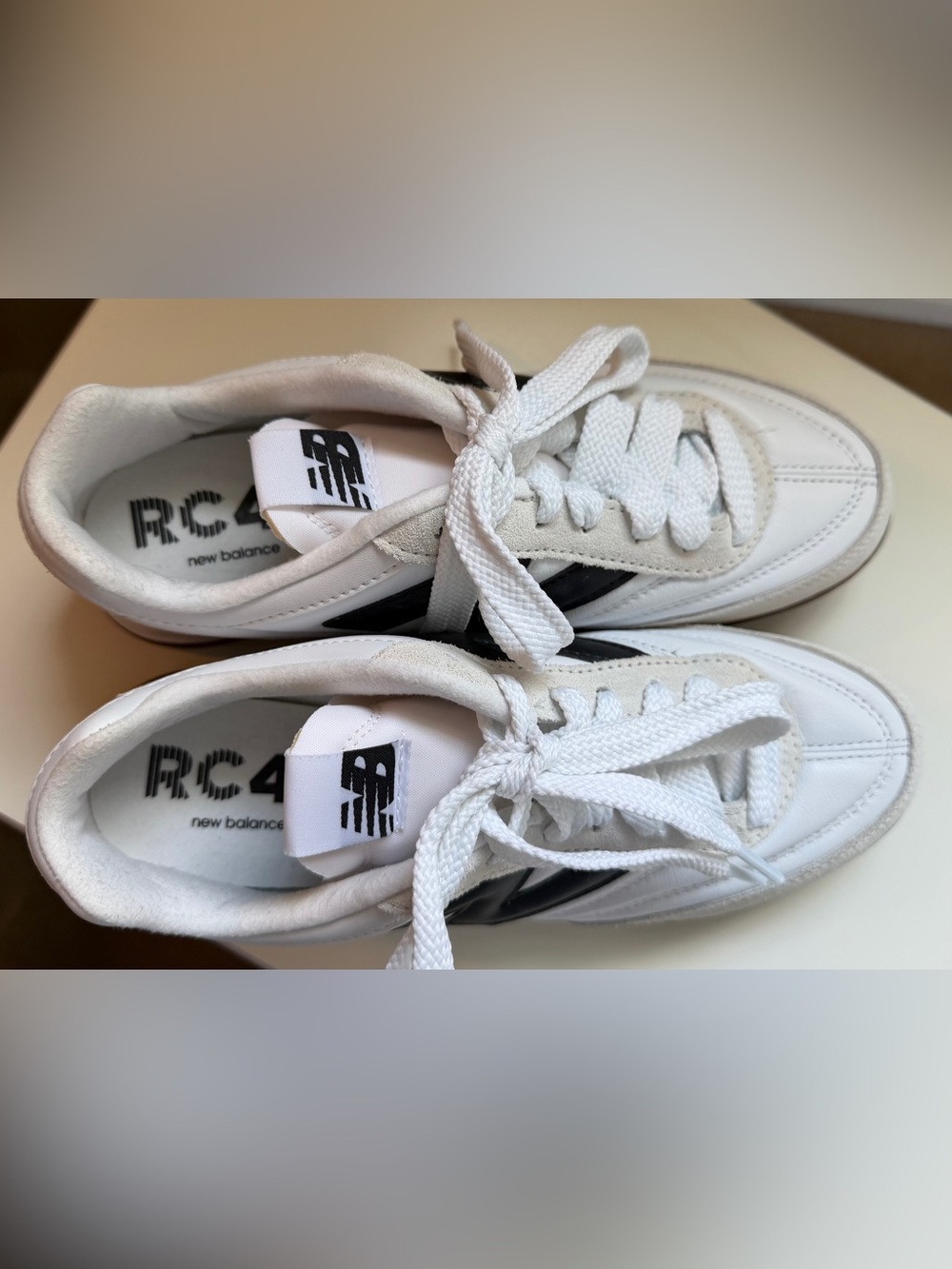 NWOT New Balance Unisex RC42 Sneakers (M7, W8.5) - Picture 4 of 7